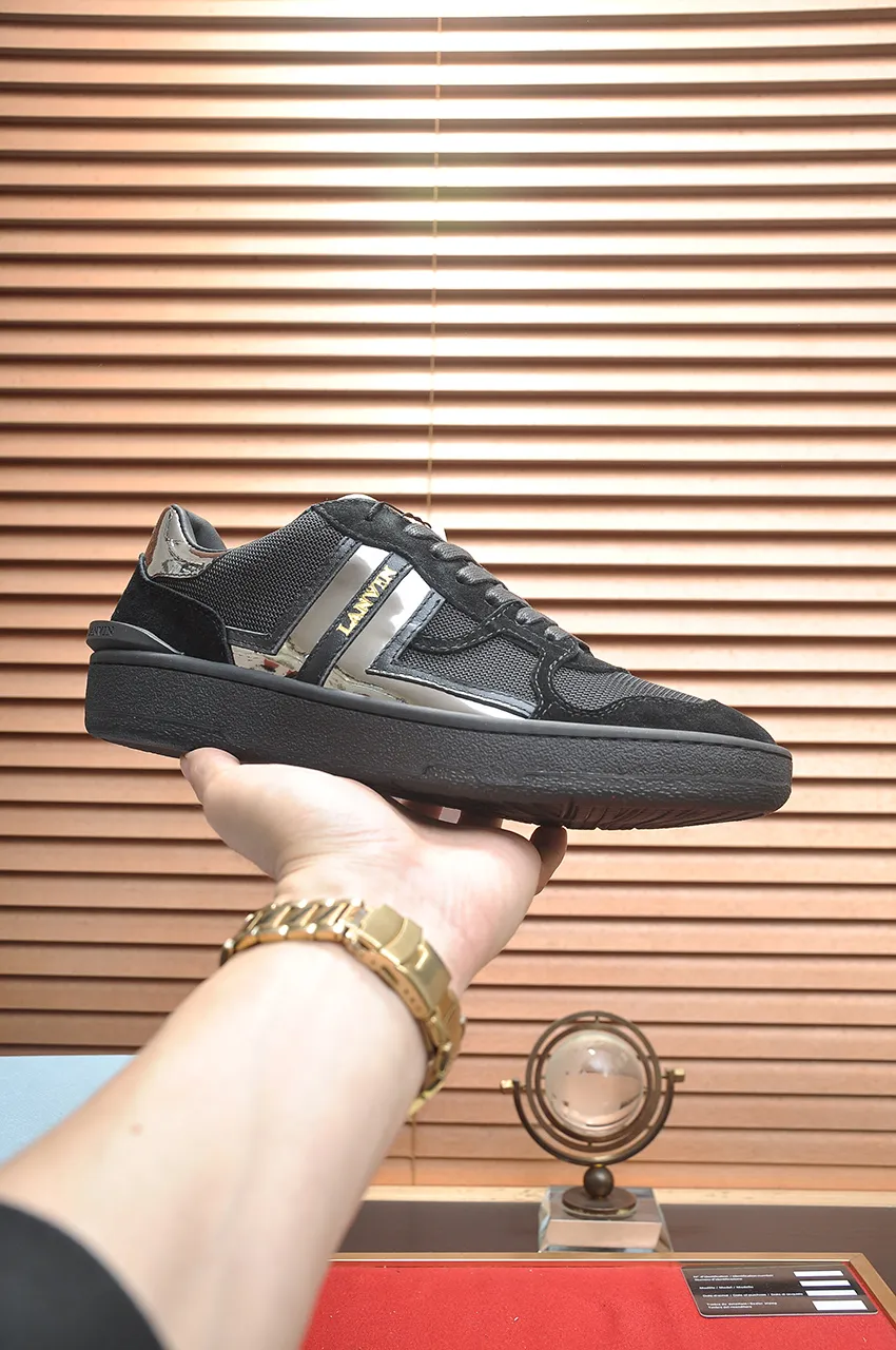 Men's men's shoes💰540💶[LANVIN] The latest lace-up fashionable casual couple sneakers, high-quality CLAY couple series‼ ️ The latest trendy products of the season 🌈Many bloggers have planted grass and purchased the original open-mold customization. The upper and outsole are sewn with mark threads without edge sealing. A variety of material splicing combination design. Very versatile for fashionable and casual wear. Comfortable on the feet. Self-recommended. Upper cowhide + cow suede + breathable mesh lining. Foot-padding cowhide. Exclusive original open-mold clear logo rubber outsole ⚠️Couple standard size 36-40 for women and 38-44 for men.